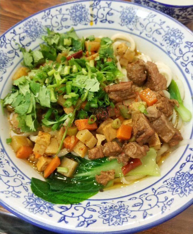 中国旅行 西安 肉臊子麺（ロウサオズメン）