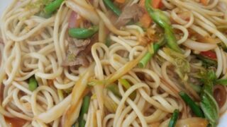 イスラム食堂の炒麺