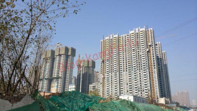 西安の建設中のマンション