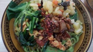 菠菜面(ボーツァイメン)
