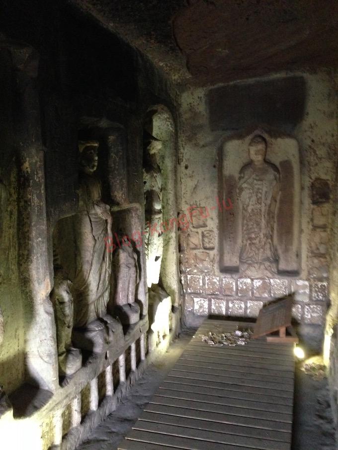 中国旅行 西安 大佛寺 シルクロード 石窟