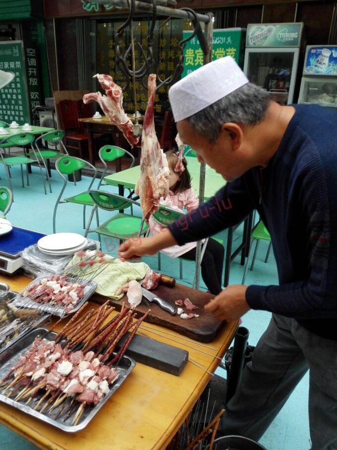 中国旅行 寧夏回族自治区 銀川 西夏 中国のイスラム ラーメン 羊料理 長城