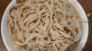 名古屋市 中区 ラーメン 二郎系 ラーメン荘 歴史を刻め 塩ニンニク 豚 チャーシュー