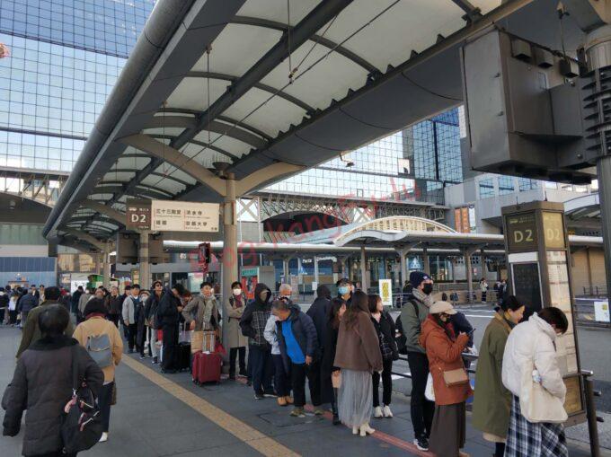 京都駅前バス停の清水寺方面行きバス停の混雑