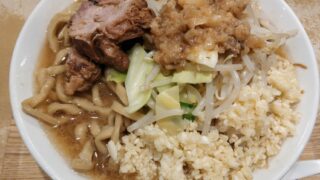 名古屋市 緑区 ラーメン ぶらい 二郎系 ニンニク アブラ 豚