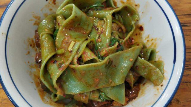 中国料理 陝西省 西安 麺 ラーメン ほうれん草 菠菜面