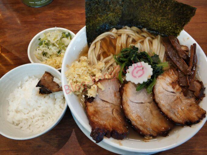 名古屋市中区 肉うどんさんすけ 二郎系 大人のさんすけうどん
