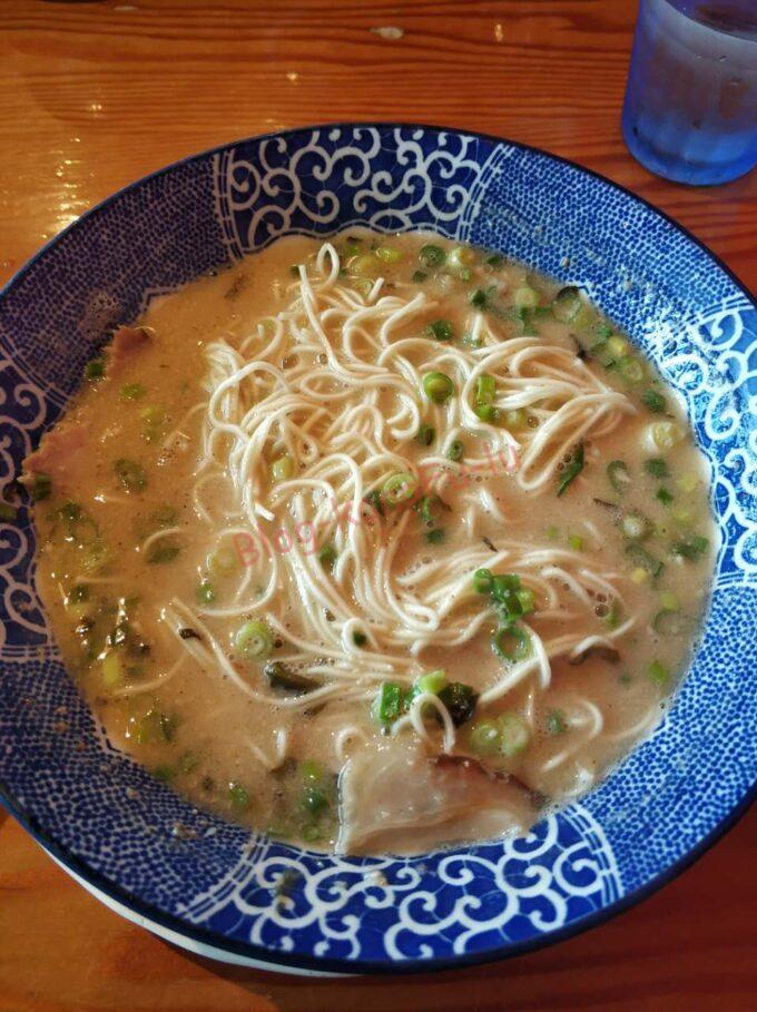 愛知県日進市 九州豚骨 ラーメン 替玉 鶴亀堂