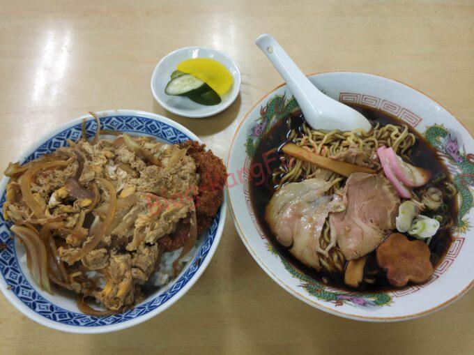 名古屋栄 女子大小路 徳重屋 うどん そば ラーメン 中華そば 女子大ブラック カツ丼