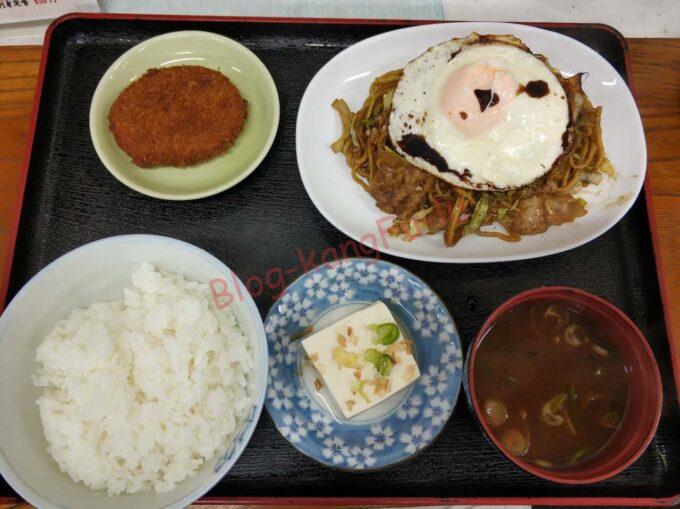 名古屋市中川区 荒子 はやし 定食 コロッケ ソース焼きそば 冷や奴 ビール