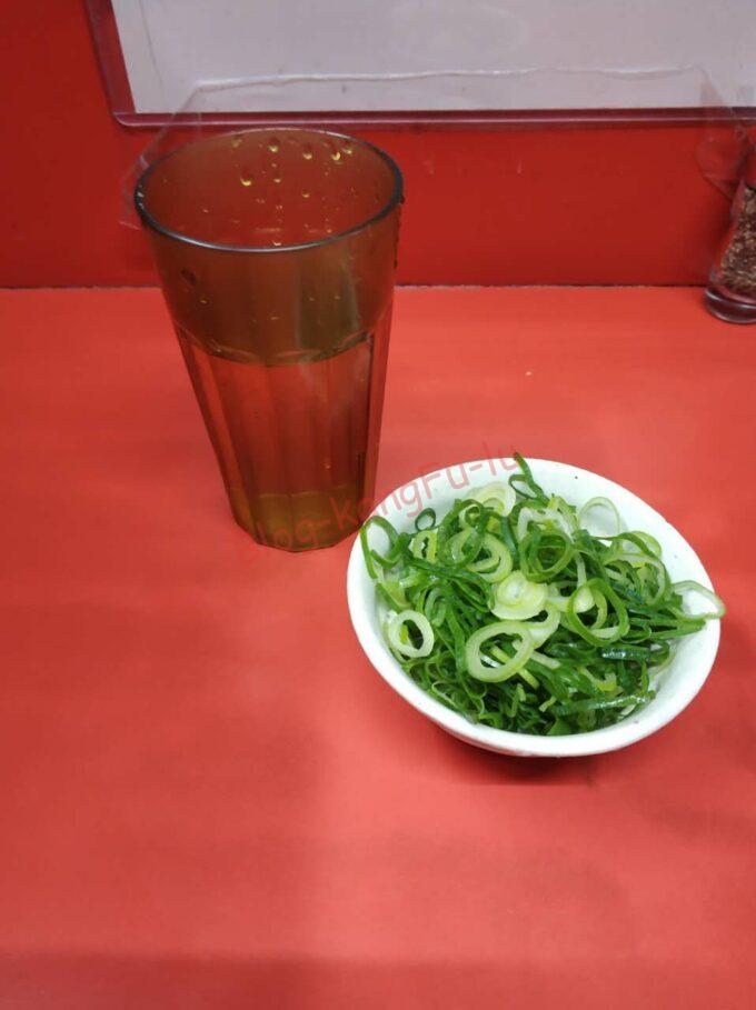 京都市左京区 ラーメン二郎京都店 辛い ニンニクアブラ カラメ 豚