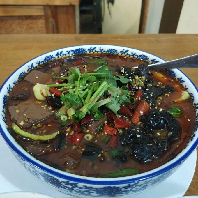 名古屋新栄 中華料理 四川料理 ガチ中華 大陸系中華 毛血旺 鴨血 華香苑