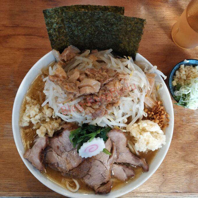 名古屋丸の内 二郎系 ラーメン 肉うどんさんすけ ニンニク アブラ ヤサイ チャーシュー