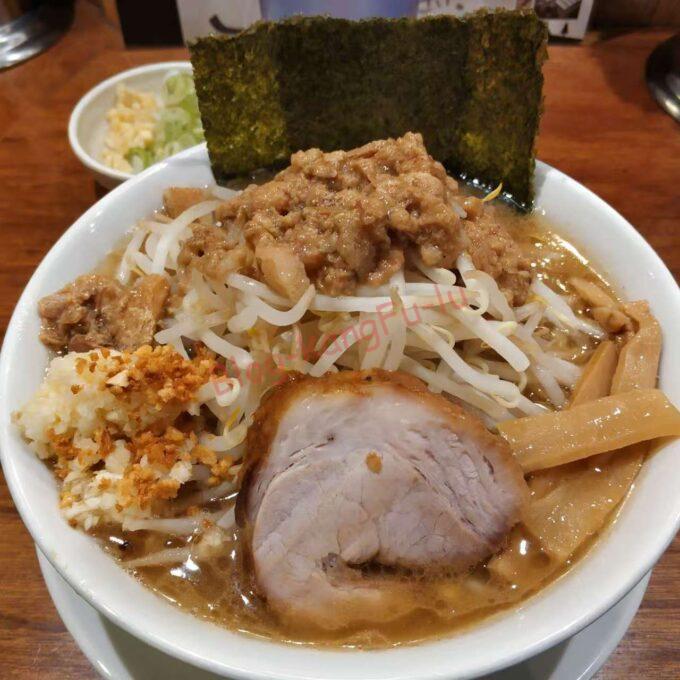 名古屋丸の内 ラーメン 肉うどんさんすけ ヤサイニンニクうどん ラーメン二郎