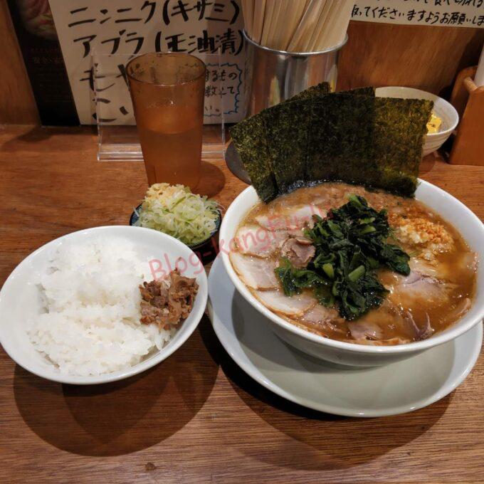 名古屋丸の内 ラーメン 肉うどんさんすけ 家系チャーシューうどん ラーメン二郎