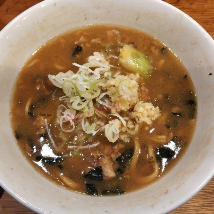 名古屋丸の内 ラーメン 肉うどんさんすけ 家系チャーシューうどん ラーメン二郎