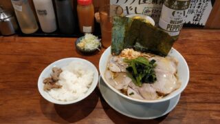 名古屋丸の内 肉うどんさんすけ 家系ラーメン ラーメン二郎 ライス