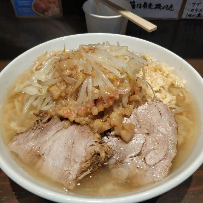 名古屋市天白区 歴史を刻め八事店 二郎系 塩 ニンニク アブラ 豚 味薄め