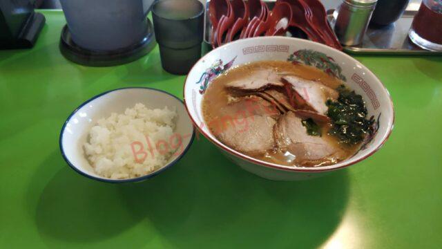 名古屋市西区 中華そば万楽 家系ラーメン 好来系 チャーシュー麺 ライス