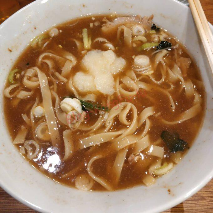 名古屋丸の内 肉うどんさんすけ ラーメン二郎 豚 さんすけうどん 魚介