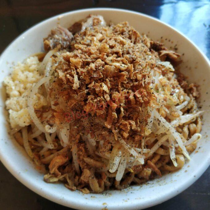 名古屋市天白区 二郎系 歴史を刻め八事店 汁なし ラーメン 豚 ニンニクアブラ