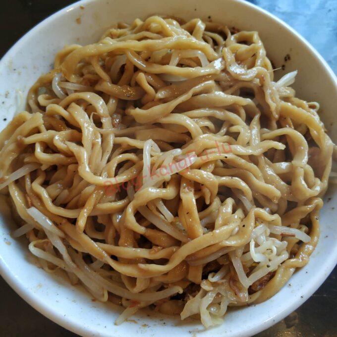 名古屋市天白区 二郎系 歴史を刻め八事店 汁なし ラーメン 豚 ニンニクアブラ