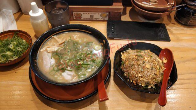 名古屋市名東区 豚旨とんこくうま屋名東本通店 ラーメン チャーハン 炒飯 ニンニク 九条ネギ