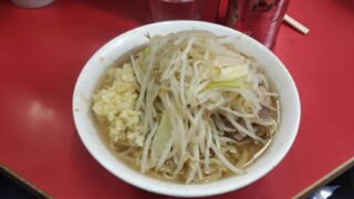 東京都港区 ラーメン二郎三田本店 ニンニク アブラ 豚 ファーストロット ファスロ