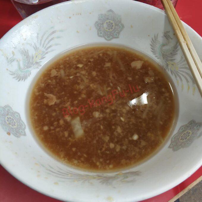 東京都港区 ラーメン二郎三田本店 ニンニク アブラ 豚 ファーストロット ファスロ