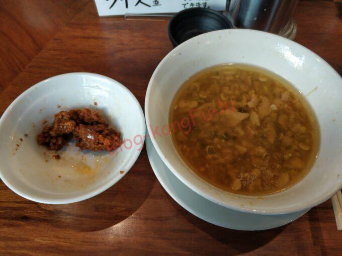 名古屋丸の内 ラーメン二郎 肉うどんさんすけ 家系うどん ニンニク アブラ コイメ チーユ のりまし ライス