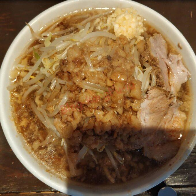 名古屋市天白区 塩釜口 歴史を刻め八事店 ラーメン 二郎系 ニンニク アブラ 豚 ラー油