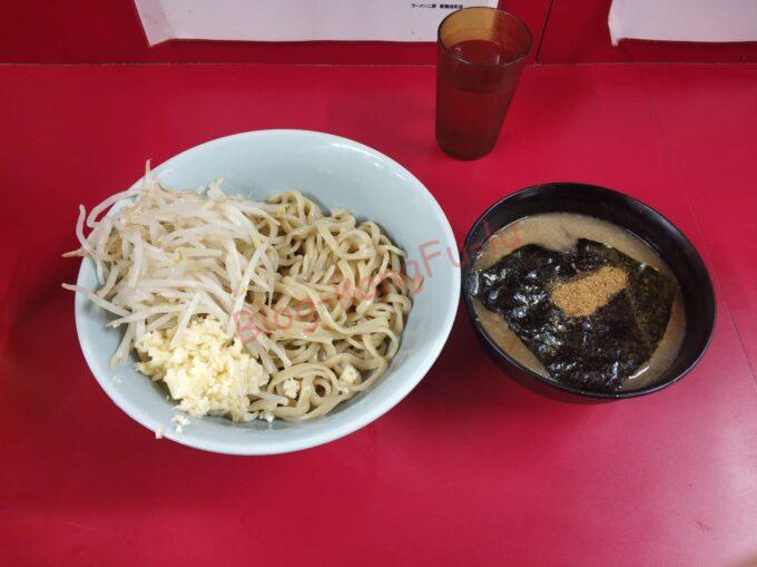 東京都新宿区 ラーメン二郎歌舞伎町店 つけ麺 ニンニク アブラ ヤサイ 豚