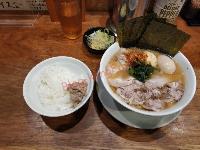 名古屋丸の内 肉うどんさんすけ ラーメン 二郎系 さんすけうどん 肉味噌 ライス 家系