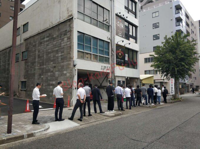 名古屋丸の内 肉うどんさんすけ 二郎系 ラーメン二郎 家系うどん ニンニク アブラ チーユ 鶏油