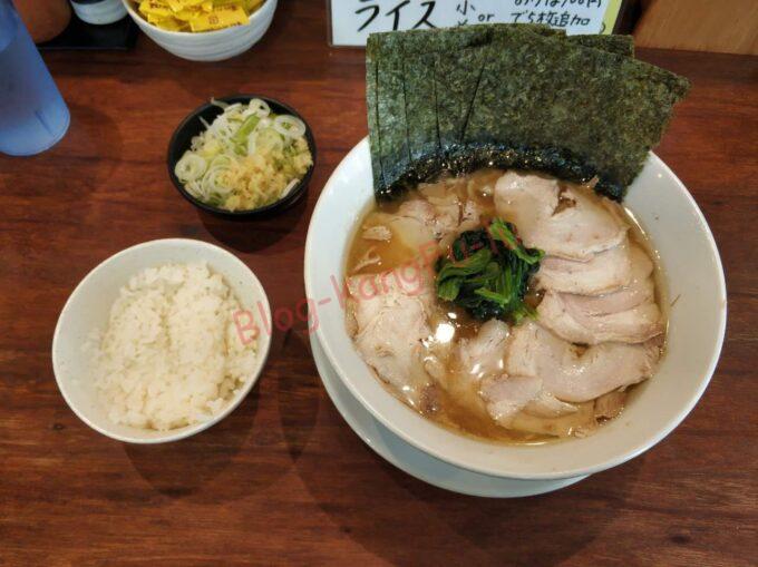 名古屋丸の内 肉うどんさんすけ 二郎系 ラーメン二郎 家系うどん ニンニク アブラ チーユ 鶏油