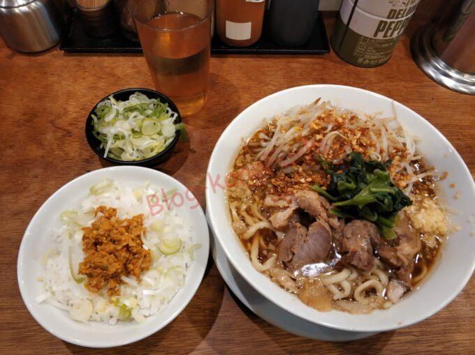 名古屋丸の内 肉うどんさんすけ 二郎系 ラーメン二郎 大人のさんすけうどん ニンニク コイメ 豚