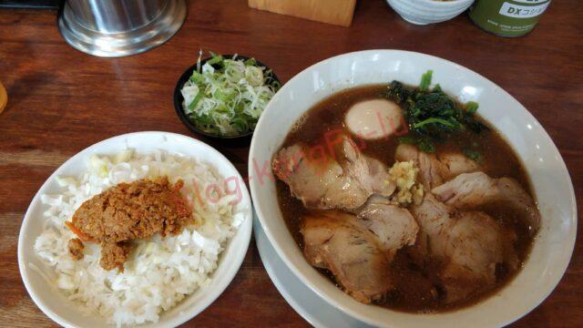 名古屋丸の内 肉うどんさんすけ 二郎系 ラーメン二郎 さんすけうどん 煮干し きしめん
