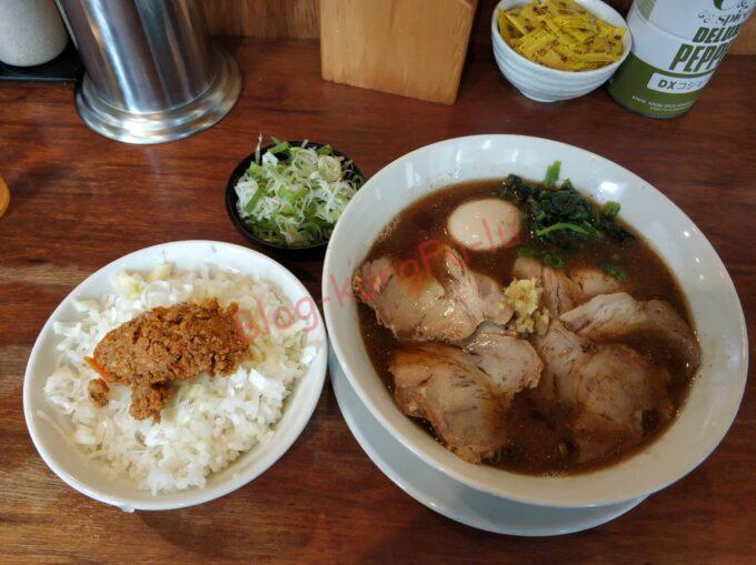 名古屋丸の内 肉うどんさんすけ 二郎系 ラーメン二郎 さんすけうどん 煮干し きしめん