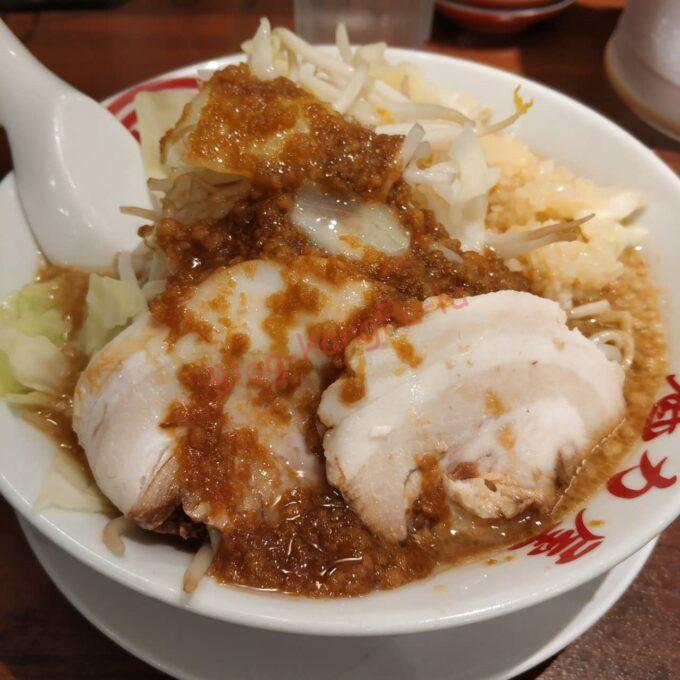 名古屋市緑区 ラーメン魁力屋徳重店 ニンニク アブラ 豚 キャベツ 九条ネギ にんにく背脂醤油ラーメン