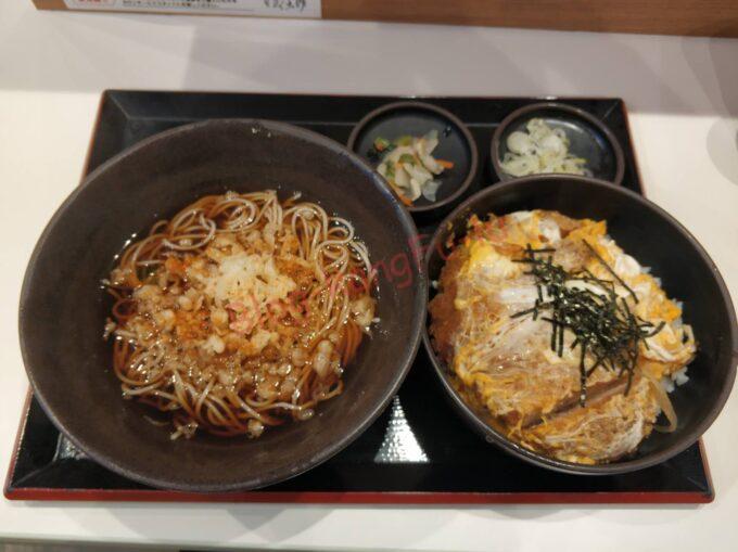 名古屋伏見 ゆで太郎 もつ次郎 名古屋長者町店 蕎麦 カツ丼