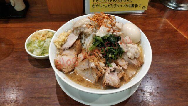 名古屋伏見 肉うどんさんすけ ニンニク アブラ 豚 大人のさんすけうどん