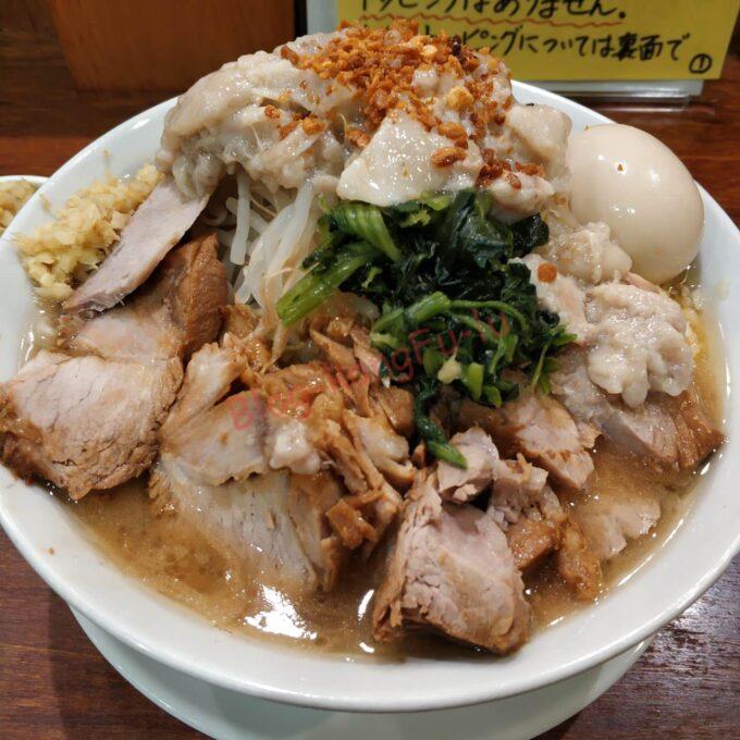 名古屋伏見 肉うどんさんすけ ニンニク アブラ 豚 大人のさんすけうどん