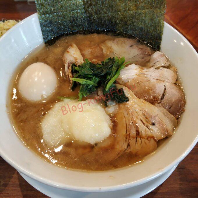 名古屋丸の内 肉うどんさんすけ 家系うどん ニンニク アブラ コイメ 替玉 二郎系