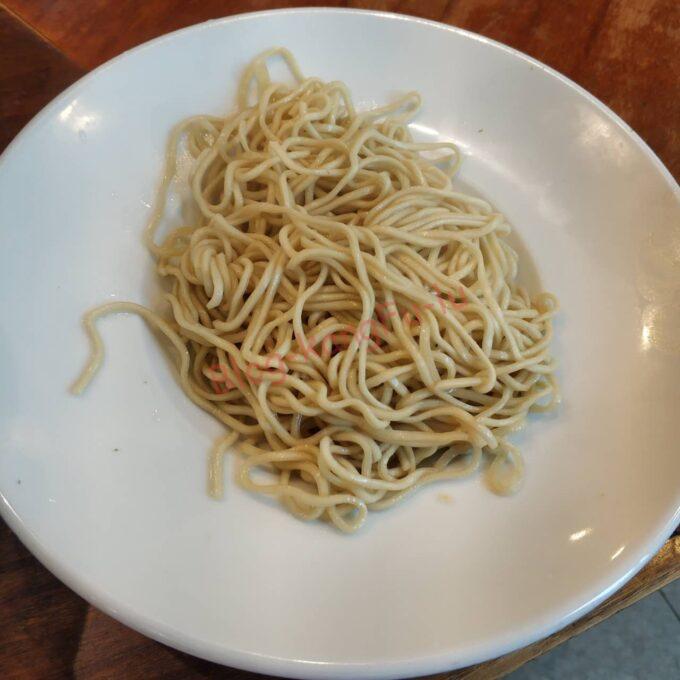 名古屋丸の内 肉うどんさんすけ 家系うどん ニンニク アブラ コイメ 替玉 二郎系
